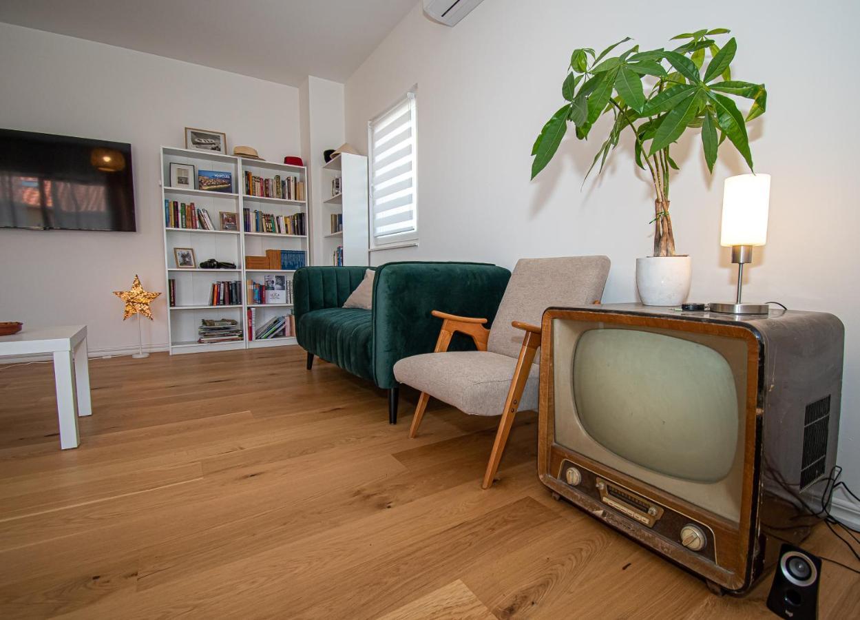 Apartment Nikola Kaštel Novi 外观 照片